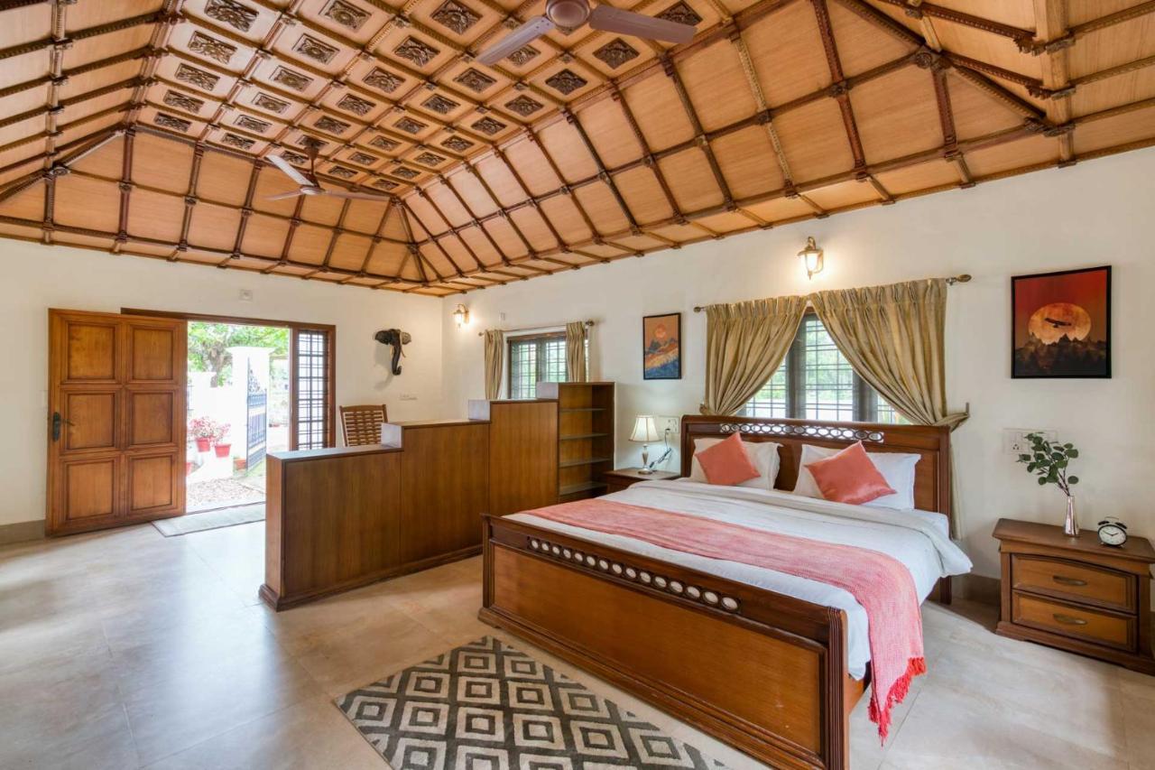 The Backwater Heritage- Comp Breakfast With River View & Lawn By Stayvista Alappuzha 外观 照片
